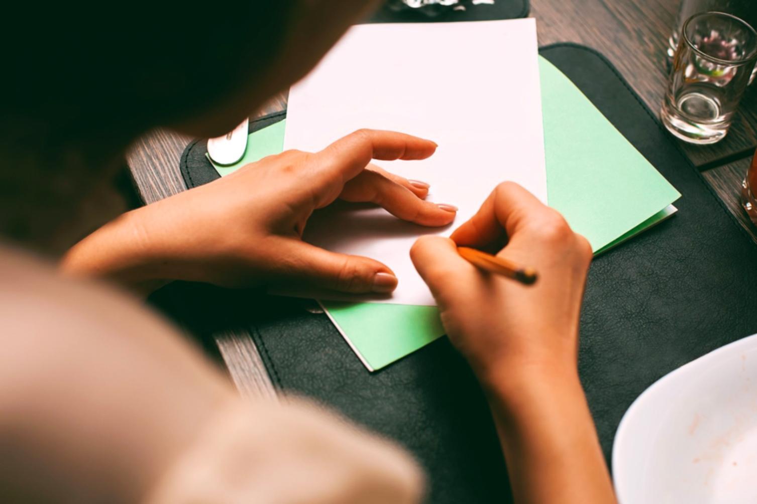 Εργασία με επαγγελματίες του χώρου